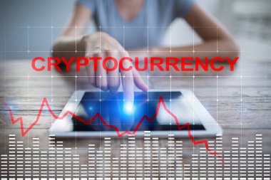Sanal ekran başına Cryptocurrency krizi. Bitcoin ve Ethereum düşüyor.
