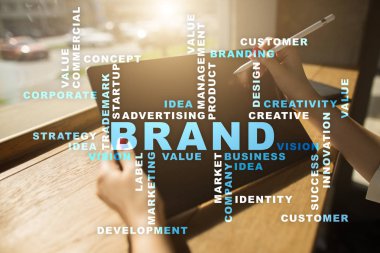 Marka kavramı sanal ekran üzerinde. İş kavramı. Kelime bulutu.