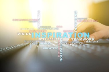 Sanal ekran üzerinde ilham kelimeler bulut.