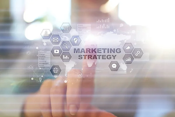 Koncepcja strategii marketingu na wirtualnego ekranu. Internet, reklama i cyfrowych koncepcji technologii. Wzrost sprzedaży. — Zdjęcie stockowe