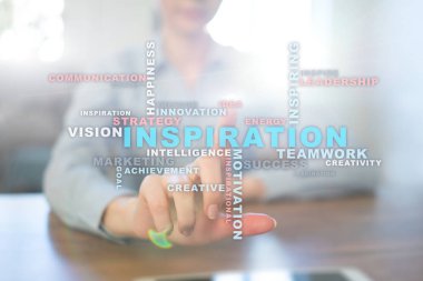 Sanal ekran üzerinde ilham kelimeler bulut.