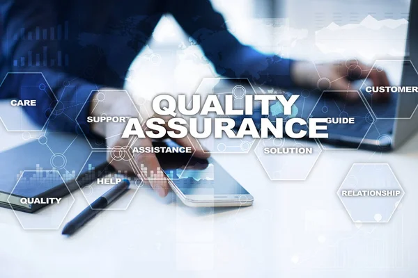 Quality assurance concept on the virtual screen. Business concept. — Stock Photo, Image