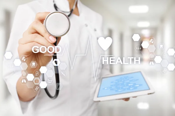 Good health check. Medical doctor using modern virtual screen computer. — Stock Photo, Image