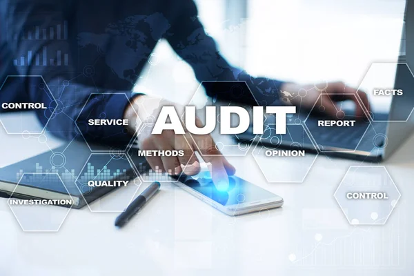 Concepto de negocio de auditoría. Auditor. Cumplimiento. Tecnología de pantalla virtual . —  Fotos de Stock