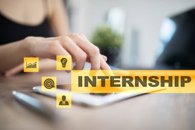 Sanal ekran staj metni. İş, eğitim ve Internet kavramı.