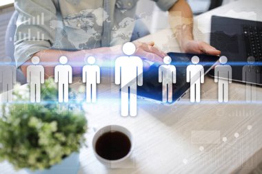 İnsan kaynakları yönetimi, insan kaynakları, işe alım, liderlik ve ekip oluşturma. İş ve teknoloji kavramı.