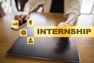 Sanal ekran staj metni. İş, eğitim ve Internet kavramı. 