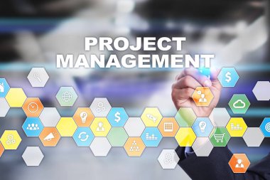 Sanal ekran üzerinde proje yönetimi. İş kavramı.