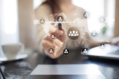 İnsanlar organizasyon yapısı. Saatlik insan kaynakları ve işe alım. İletişim, internet teknolojisi. İş kavramı