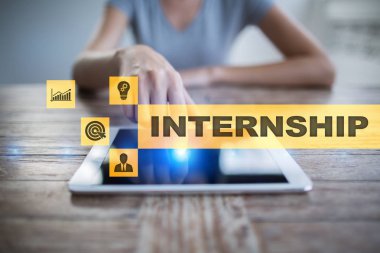 Sanal ekran staj metni. İş, eğitim ve Internet kavramı.