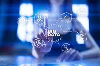 Sanal ekran üzerinde büyük veri teknoloji ve internet kavramı.