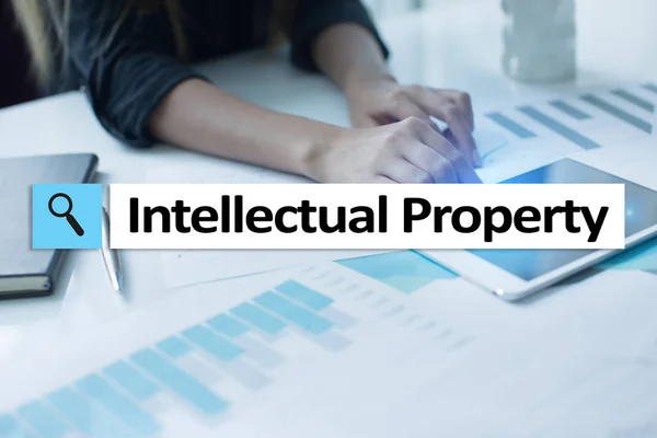 Immateriella rättigheter. Patent. Business, internet och teknik koncept. — Stockfoto