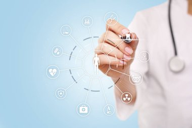 Sanal ekran arayüzü ve simge tıbbi ağ bağlantısı. Tıbbi teknoloji ağ ve sağlık kavramı.