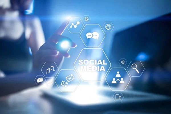 Rete di social media. Marketing digitale e concetto di pubblicità . — Foto Stock