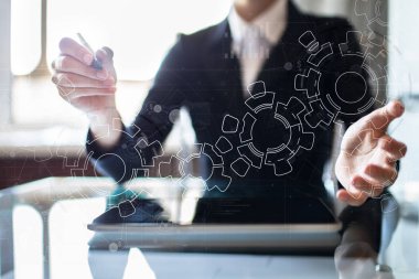 Sanal ekran üzerinde düşen vites diyagramı. İş süreci ve iş akışı Otomasyonu kavramı.