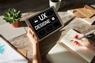 UX Tasarım. Kullanıcı deneyimi tasarımcısı, Web ve uygulama geliştirme. İnternet ve teknoloji kavramı.