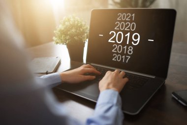 2019 yılı değiştirmek. Hedef belirleme ve iş stratejisi. Finansal büyüme.
