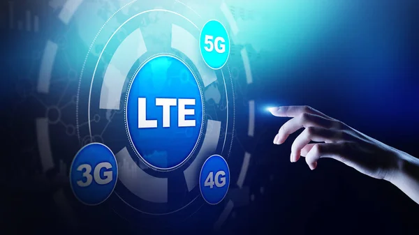 Koncepcja pasma LTE, mobilnego internetu i technologii telekomunikacyjnych na ekranie wirtualnym. — Zdjęcie stockowe