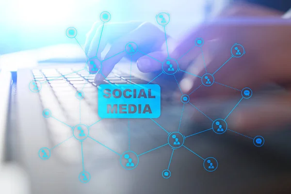 Conceito de mídia social na tela virtual. Rede global de comunicação . — Fotografia de Stock