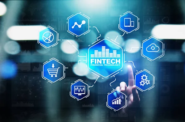 Fintech金融技術暗号化投資とデジタルマネー。仮想画面上のビジネスコンセプト. — ストック写真