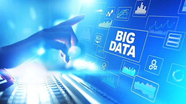 Análise de Big Data, business intelligence, conceito de soluções tecnológicas na tela virtual. — Fotografia de Stock