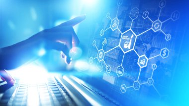 Akıllı endüstri 4.0, Otomasyon İnterneti Üretimi. Sanal ekranda iş ve teknoloji kavramı.