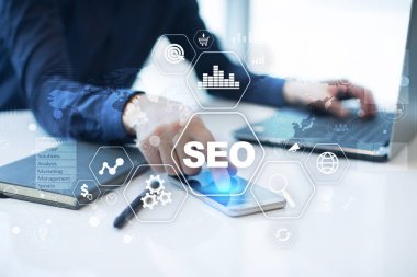 SEO arama motoru optimizasyonu, dijital pazarlama, iş internet teknoloji kavramı.