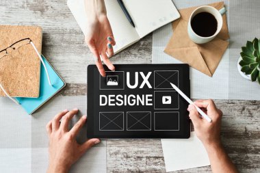 UX Tasarım. Kullanıcı deneyimi tasarımcısı, Web ve uygulama geliştirme. İnternet ve teknoloji kavramı.