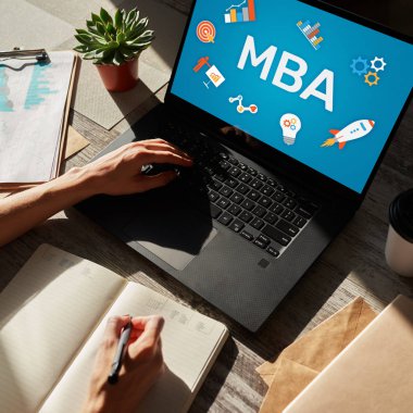 MBA Master Business Administration Education E- öğrenim PErsonal Growth ve Kariyer Gelişimi.