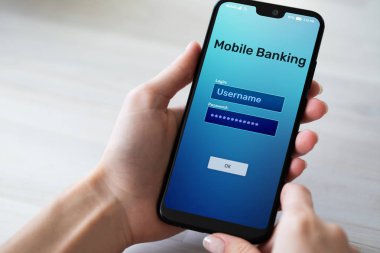 Mobil internet ödeme kullanma smartphone ekranında bankacılık.