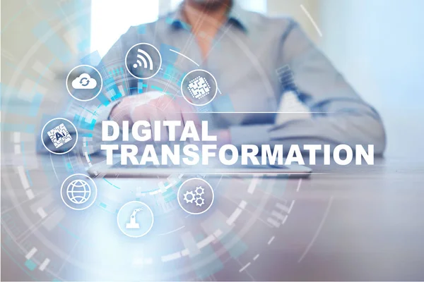 Transformación digital, concepto de digitalización de procesos empresariales y tecnología moderna . — Foto de Stock