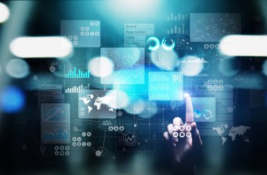 Sanal ekran istihbarat analisti Paneli'nde iş. Büyük veriler grafikler grafikler.