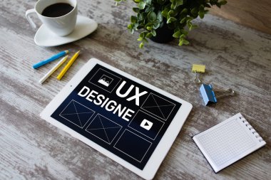 UX Tasarım. Kullanıcı deneyimi tasarımcısı, Web ve uygulama geliştirme. İnternet ve teknoloji kavramı.