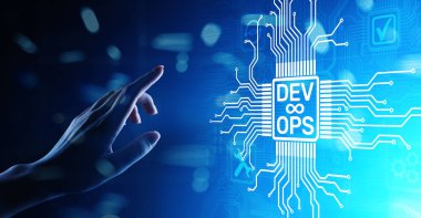 Sanal ekranda Çevik Geliştirme ve optimizasyon kavramını geliştirir.