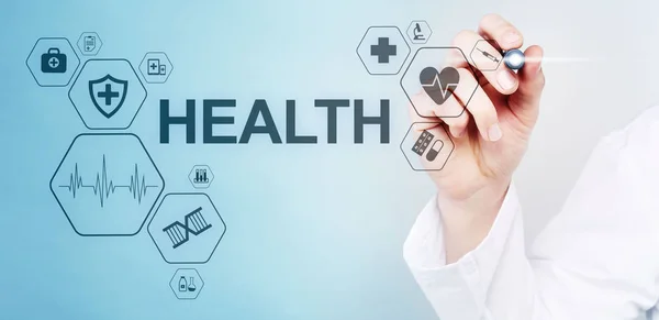 Gezondheid medische gezondheidszorg geneeskunde concept op het scherm. Arts met de stethoscoop. — Stockfoto