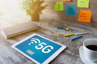 5g Hızlı mobil internet bağlantısı, Ne nesli iletişim ve modern teknoloji kavramı.