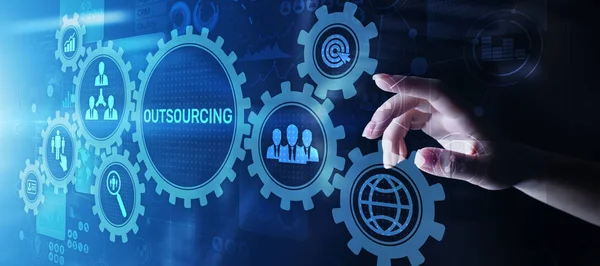 Outsourcing Concepto global de recursos humanos en pantalla virtual. — Foto de Stock