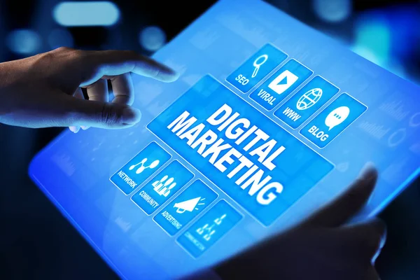 Marketing cyfrowy, reklama online, SEO, SEM, SMM. Koncepcja biznesowa i internetowa. — Zdjęcie stockowe