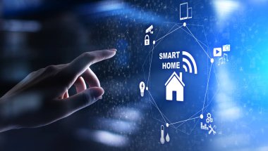 Sanal ekrandaki akıllı ev kontrol paneli. IOT ve Otomasyon teknolojisi kavramı.
