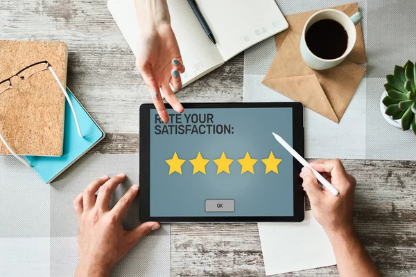 Rate your experience. Customer satisfaction review. Five star on device screen. Business Service quality control concept — Stock Photo, Image