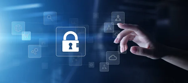 Cyberbeveiliging, Bescherming van persoonsgegevens, privacy van informatie. Hangslotpictogram op virtueel scherm. Internet-concept. — Stockfoto