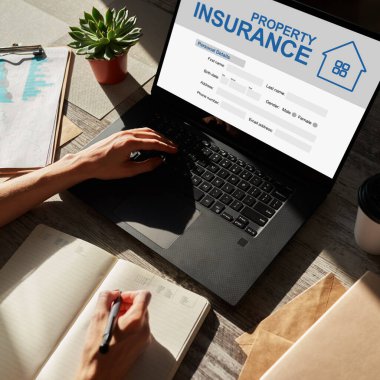 Emlak sigortası online başvuru formu. İş ve İnternet kavramı.