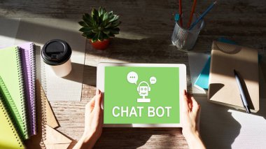 Chatbot simgesi cihaz ekranında. Müşteri Desteği otomasyon kavramı.