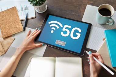 5g Hızlı mobil internet bağlantısı, Ne nesli iletişim ve modern teknoloji kavramı.