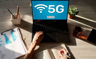 5g Hızlı mobil internet bağlantısı, Ne nesli iletişim ve modern teknoloji kavramı.