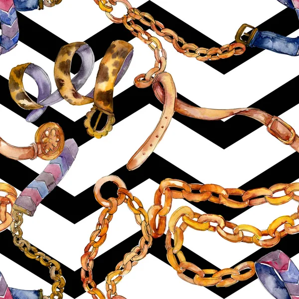 Esbozo de cinturón de cadena dorada ilustración de glamour de moda en un fondo de estilo acuarela. Patrón de fondo sin costuras . — Foto de Stock