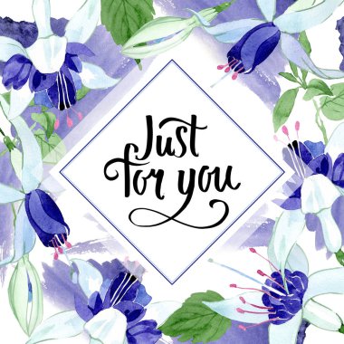 Mavi fuşya çiçek botanik çiçekleri. Suluboya arka plan illüstrasyon seti. Çerçeve kenarlık süs karesi.