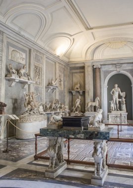 Vatikan, Rome, İtalya - 09/25/18: Vatikan Müzesi'nde heykeller