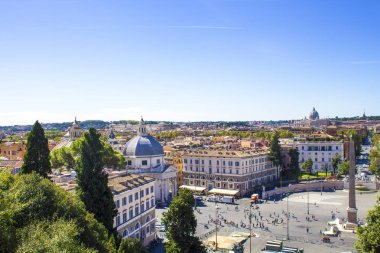 Piazza del Popolo havadan görünümü altında mavi gökyüzü, Roma, İtalya