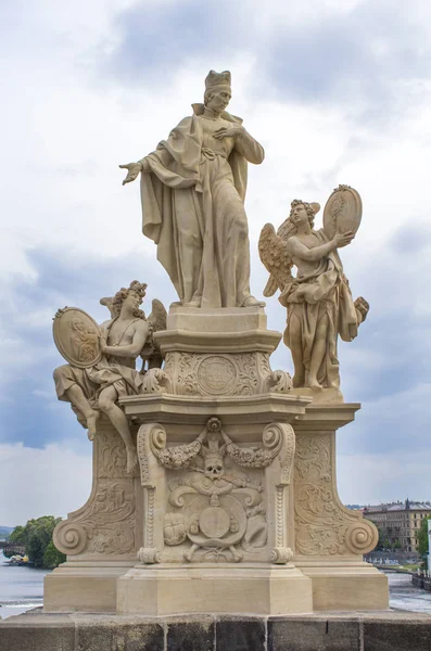 Статуи Карловом Мосту Праге Архитектура Старого Города Праги — стоковое фото